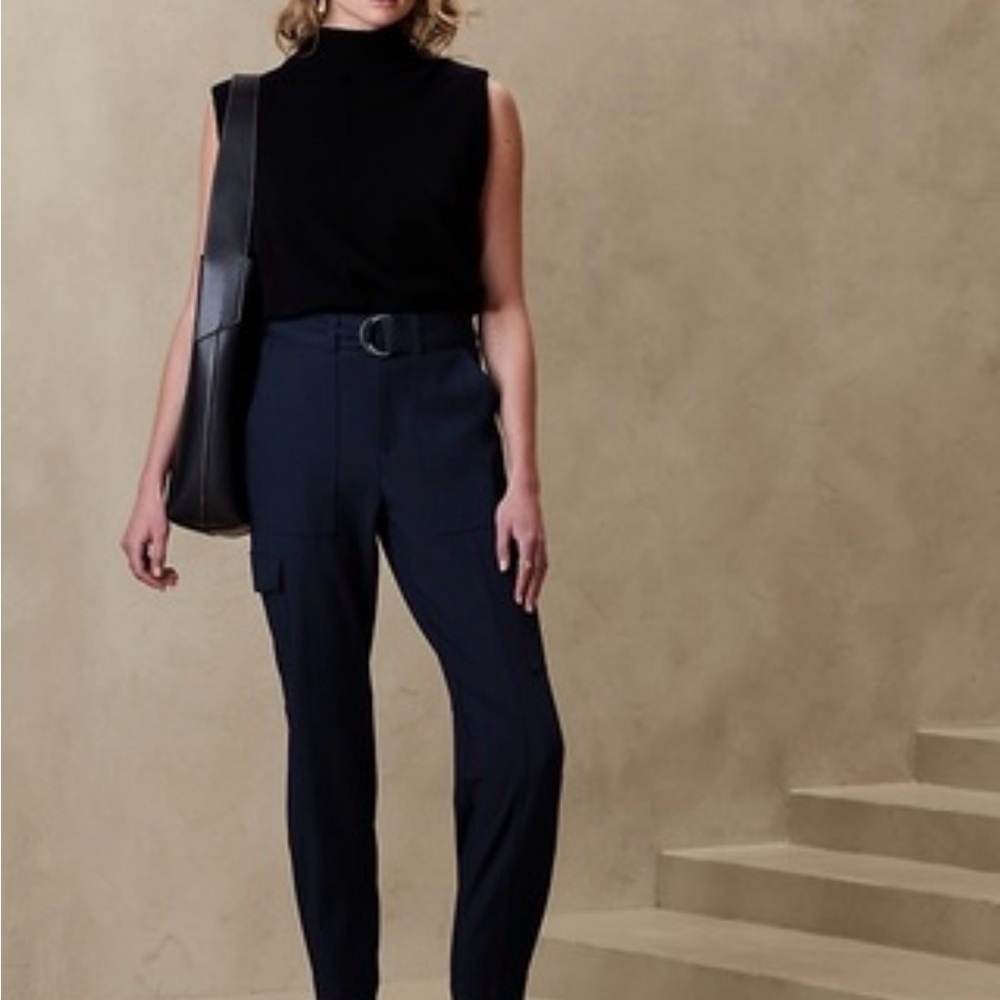 Banana Republic Refined Straight-Leg Cargo Pants